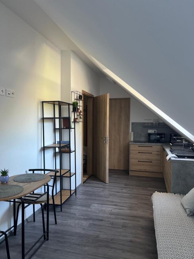 Hobiti Apartman - Frodo Černá v Pošumaví Exterior foto